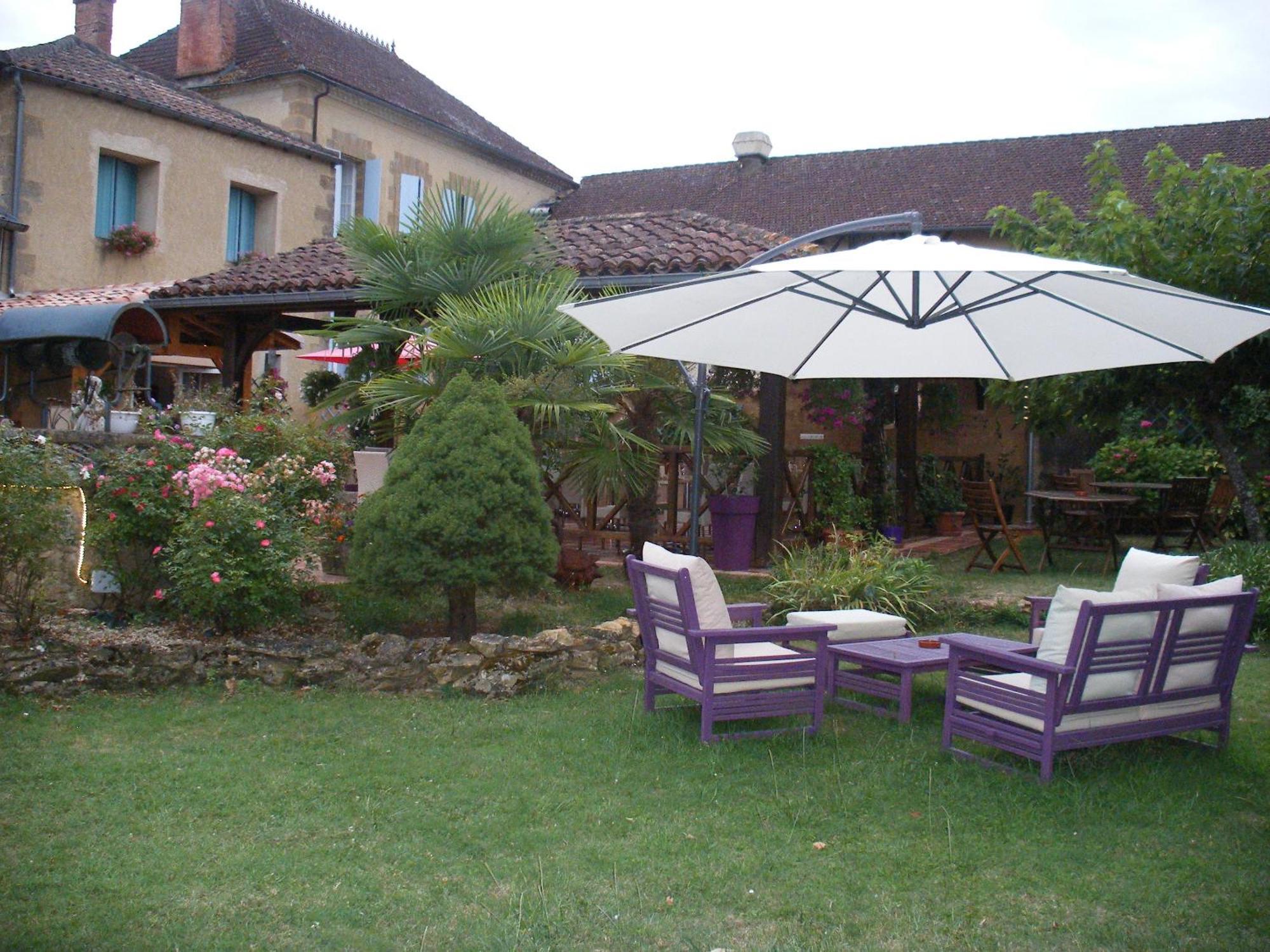 Hotel Restaurant Du Commerce 3*