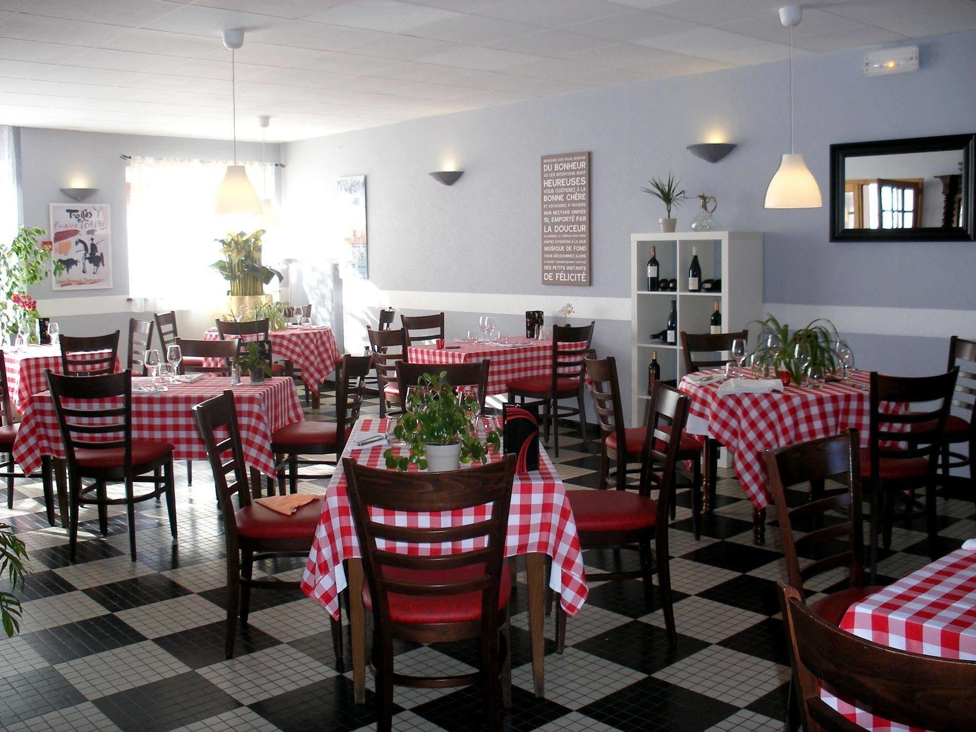 Restaurant Du Commerce Hotel