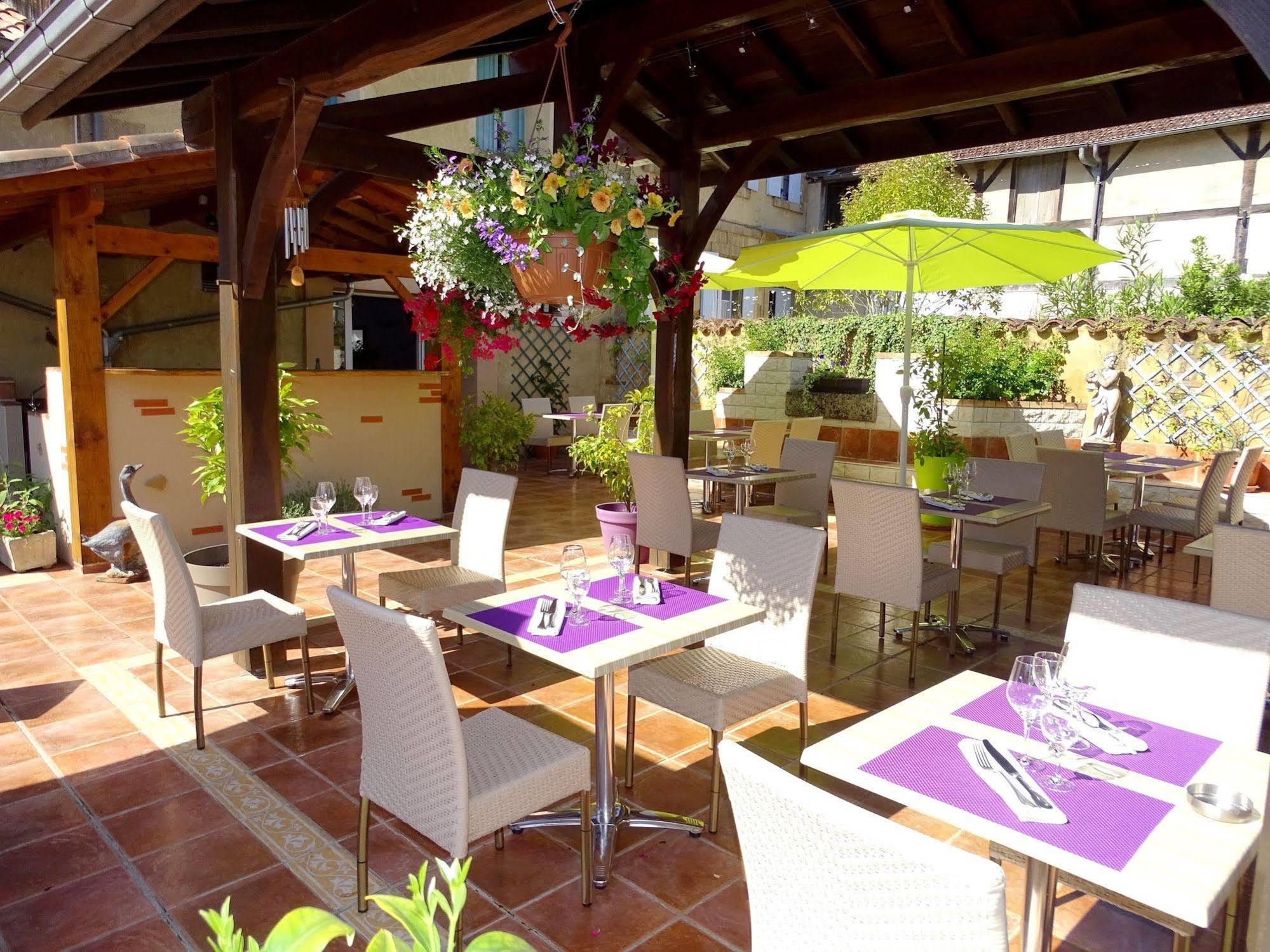 Restaurant Du Commerce Estang